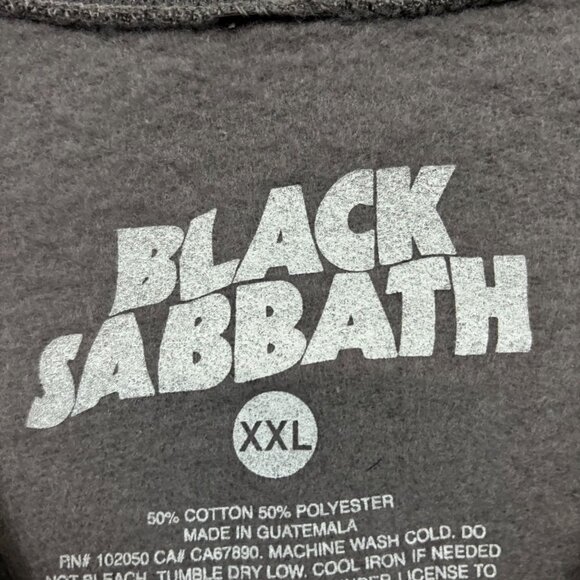 Black Sabbath Heaven and Hell Heavy Metal Band Crewneck Sweater XXL - Picture 4 of 4